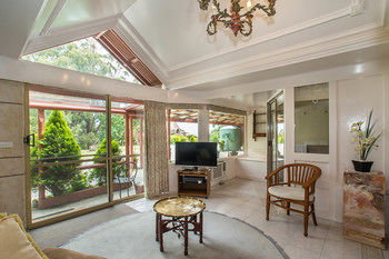 A Camelot Tower & Penthouse - Perth Resorts 44