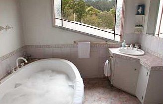 A Camelot Tower & Penthouse - Perth Resorts 5