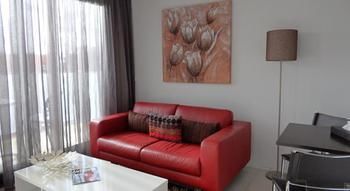 Hiigh Apartments - Accommodation Perth 14