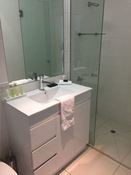 Hiigh Apartments - Accommodation Perth 17