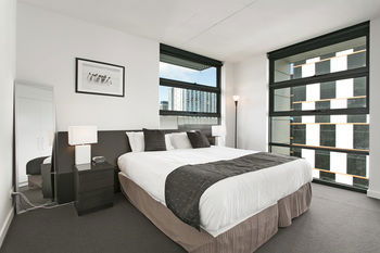 Docklands Private Collection Of Apartments - Digital Harbour - Accommodation Perth 4