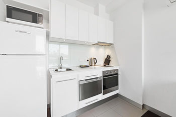 Docklands Private Collection Of Apartments - Digital Harbour - Accommodation Perth 5