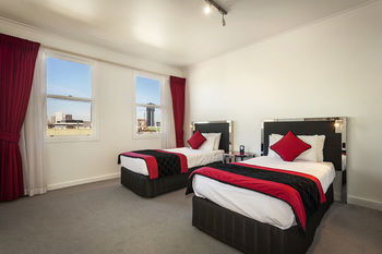 Carlton Clocktower Apartments - Accommodation Perth 6