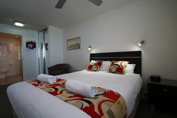 84 The Spit - Perth Resorts 109