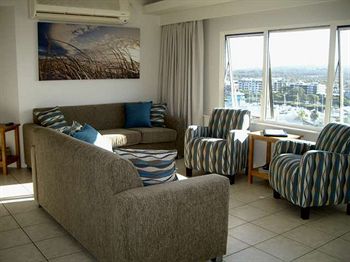 84 The Spit - Perth Resorts 3
