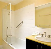 Beach Breakers Resort - Accommodation Perth