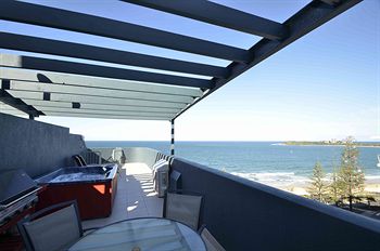 Malibu Mooloolaba - Perth Resorts 8
