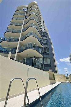 Malibu Mooloolaba - Perth Resorts 16