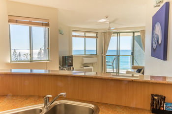 Malibu Mooloolaba - Perth Resorts 40