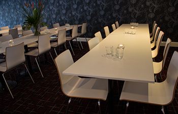Sunnyside Tavern - Accommodation Perth 8