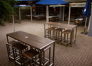 Sunnyside Tavern - Accommodation Perth 13