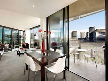 Docklands Executive Apartments - Accommodation Perth 19