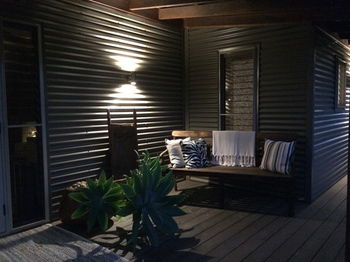 Lilies Luxury Retreats - Accommodation Perth 23