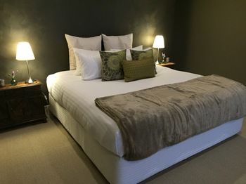 Lilies Luxury Retreats - Accommodation Perth 48