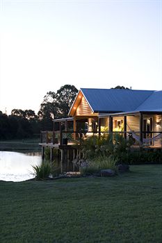 Lilies Luxury Retreats - Accommodation Perth 12