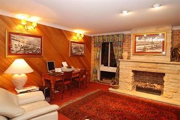 The Hermitage Motel - Accommodation Perth 3