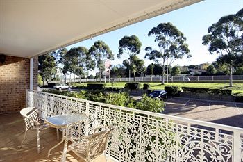 The Hermitage Motel - Accommodation Perth 12