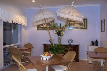 Ninderry Manor Luxury Retreat - Accommodation Perth 11