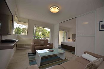 Saks On Hastings - Accommodation Perth 1
