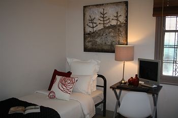 Sinclairs Bondi - Accommodation Perth 0