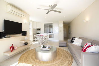 Maison Noosa Beachfront Resort - Accommodation Perth 23