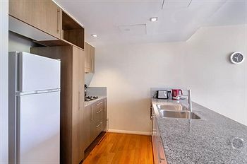 Wyndel Apartments - Harbour Watch - Accommodation Perth 3