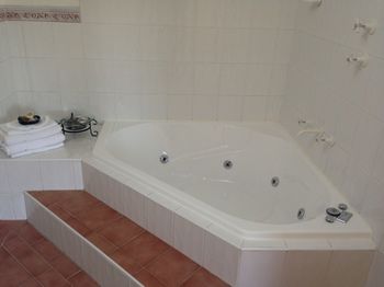 Valley Of The Waters B&B - Perth Resorts 8