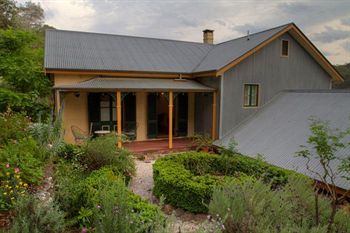 Tizzana Winery Bed & Breakfast - Accommodation Perth 6