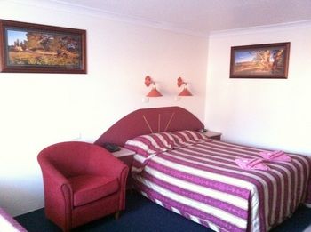 Homestead Motel - Accommodation Perth 5