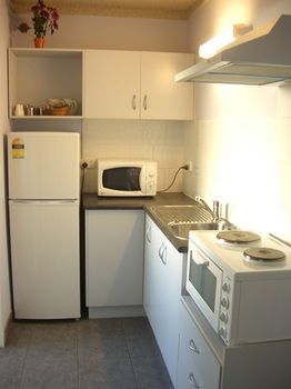 Homestead Motel - Accommodation Perth 11
