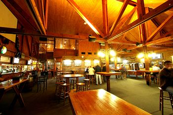 Macquarie Inn - Accommodation Perth 3