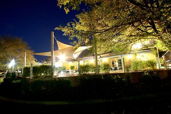 Macquarie Inn - Accommodation Perth 5