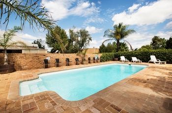 Macquarie Inn - Accommodation Perth 22