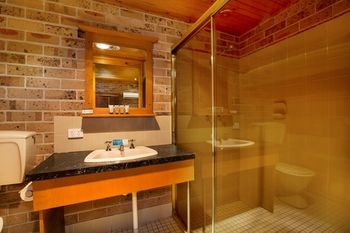 Macquarie Inn - Accommodation Perth 24