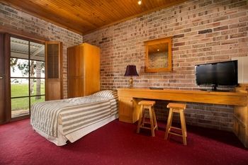 Macquarie Inn - Accommodation Perth 27