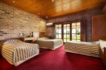 Macquarie Inn - Accommodation Perth 29