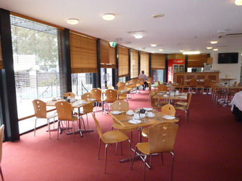 Dingley International Hotel - Accommodation Perth 0