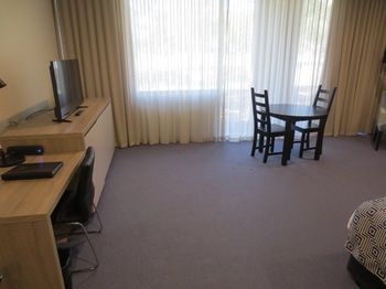 Dingley International Hotel - Accommodation Perth 16