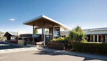 Villa Noosa Hotel - Accommodation Perth 9