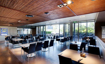 Villa Noosa Hotel - Accommodation Perth 11