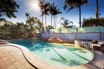 Villa Noosa Hotel - Accommodation Perth 15