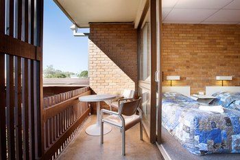Villa Noosa Hotel - Accommodation Perth 41