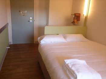 Ibis Budget Dandenong - Accommodation Perth 2