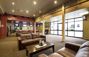 Brown Jug Inn Hotel - Accommodation Perth 11