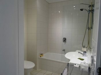 Alpha Apartments Melbourne - Perth Resorts 23