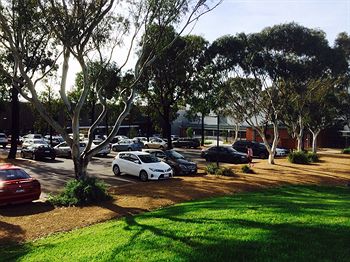 Australian Home Away @ Box Hill 32 - Accommodation Perth 13