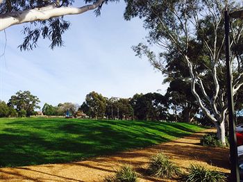 Australian Home Away @ Box Hill 32 - Accommodation Perth 16