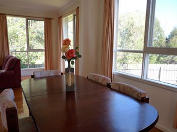 Australian Home Away @ Doncaster Grange Park - Accommodation Perth 10