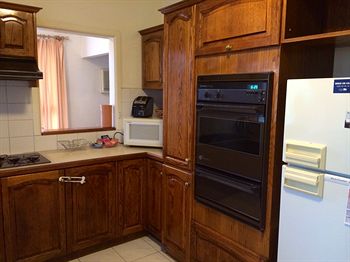Australian Home Away @ Doncaster Grange Park - Accommodation Perth 12