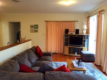 Australian Home Away @ Doncaster Grange Park - Accommodation Perth 14